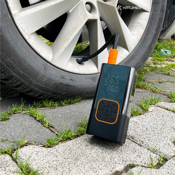 Mini Taşınabilir Kompresör ve LED Aydınlatmalı Araç Oto Pompa