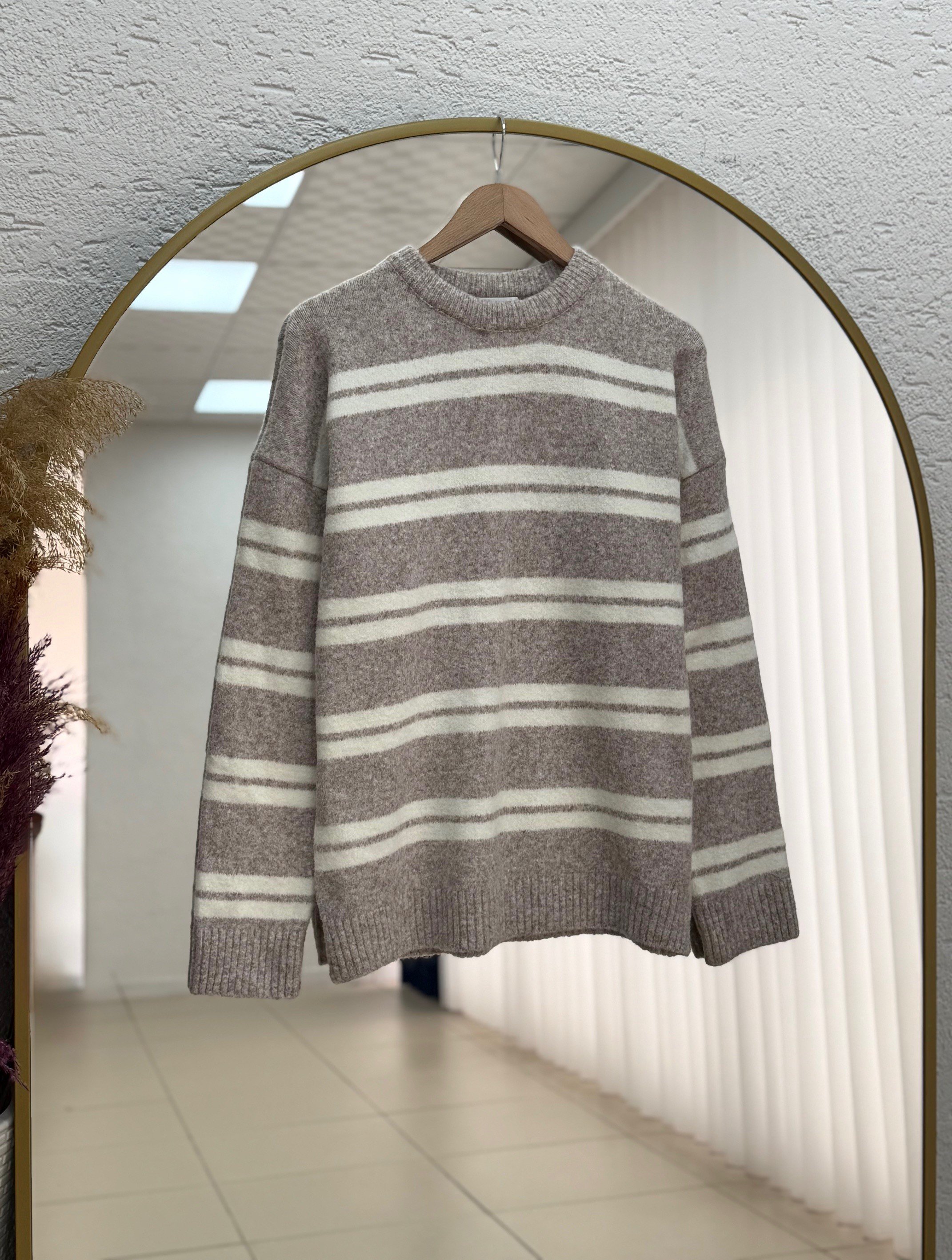 Aliyah Kol Ucu ve Altı Lastikli Çizgili Triko Kazak-Zİ7016 Taş