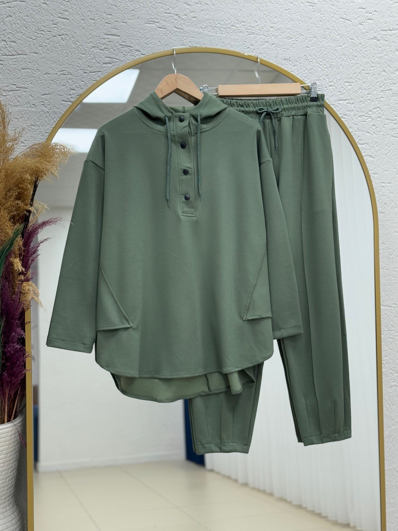 Bemista Kapşonlu Çıtçıtlı  Yanı Yırtmaçlı Pantolonlu Takım-MA8329 Haki