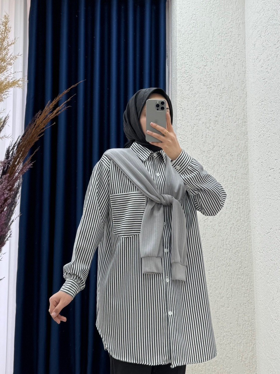 Gizem Yaka Bağlamalı Çizgili Gömlek-MF455 Gri