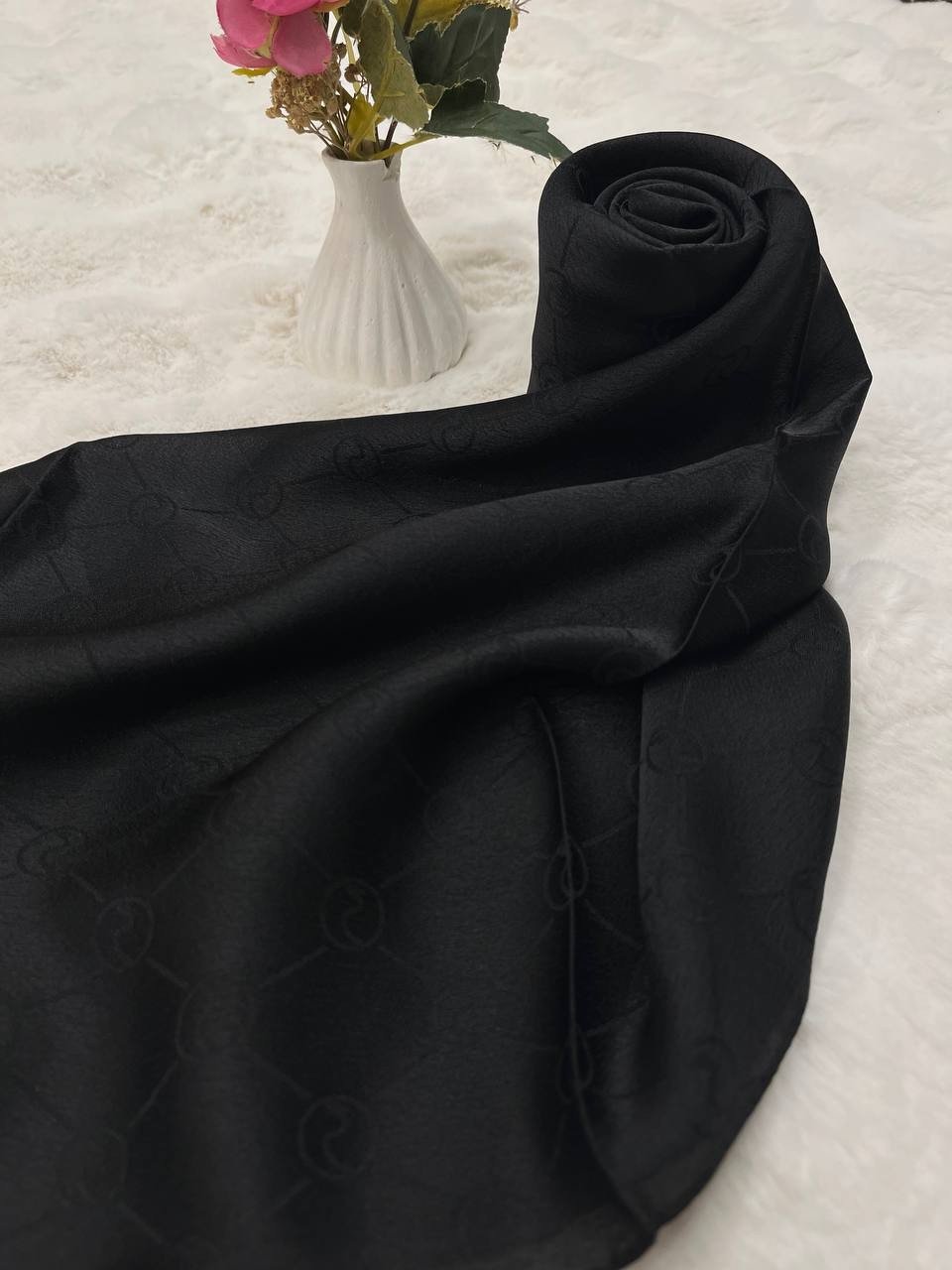 Hatice Işıltı Eşarp Siyah