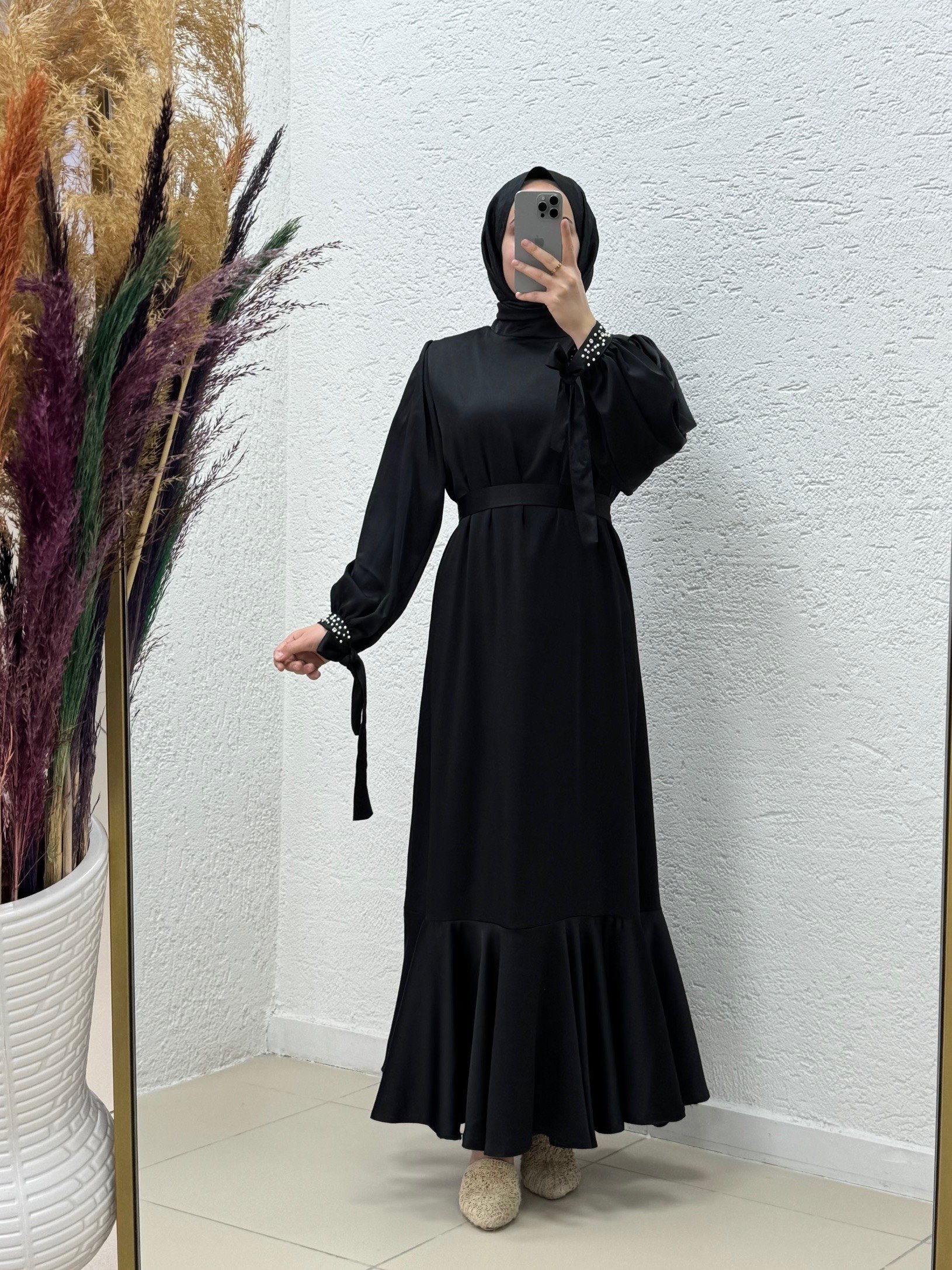 Orelera Kolları İncili Bağlamalı Zara Saten Elbise-EK26 Siyah