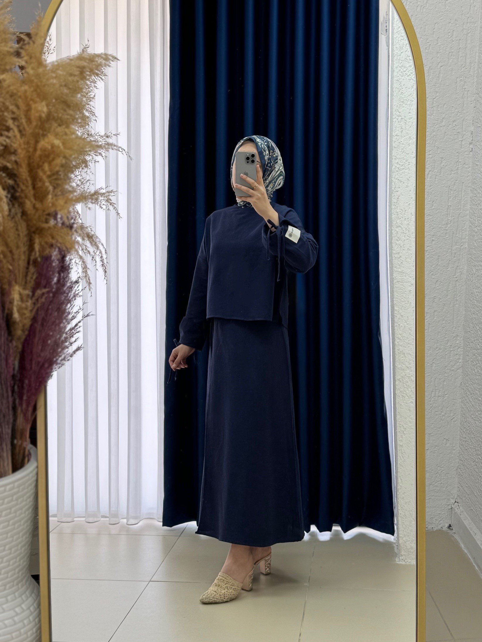 Sultan Kolları İpli Tek Kolu Etiket Aksesuarlı Etekli Takım-EK-H-110-2 Lacivert