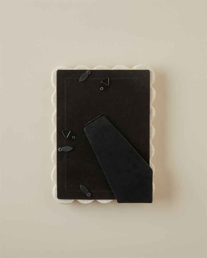 Alisia Polyresin Çerçeve 10x15 cm Bej