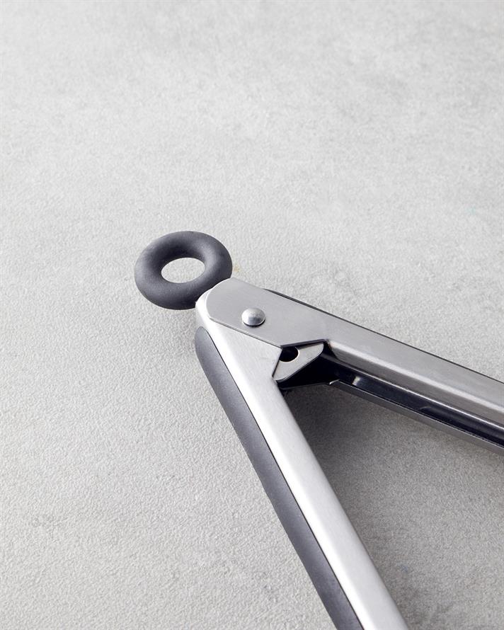 Amity Paslanmaz Çelik Maşa 26 cm Siyah