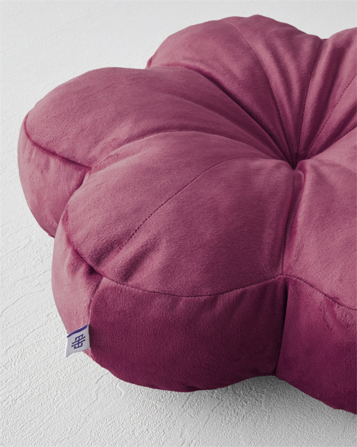 Artistic Bloom Dekoratif Kırlent 40 cm Bordo