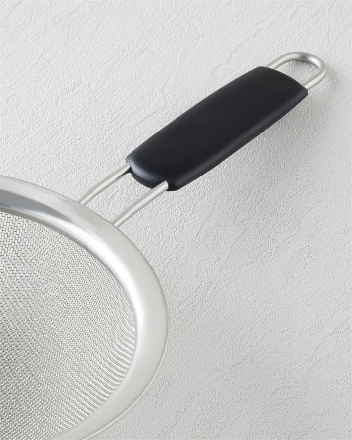 Brims Paslanmaz Çelik Süzgeç 18 cm Siyah