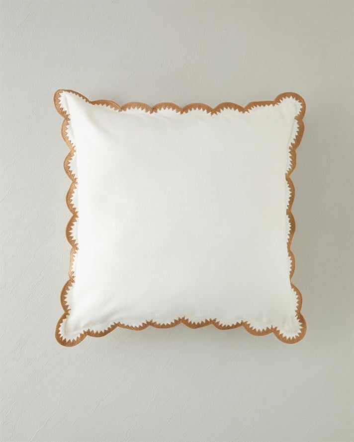 Brisa Kırlent Kılıfı 45x45 cm Bej