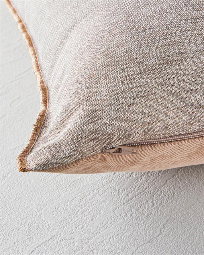 Carolie Dekoratif Kırlent 45x45 cm Bronz