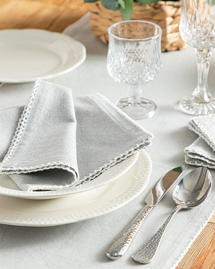 Cecily Pamuk 4’Lü El İşlemeli Misafir Peçetesi Gri