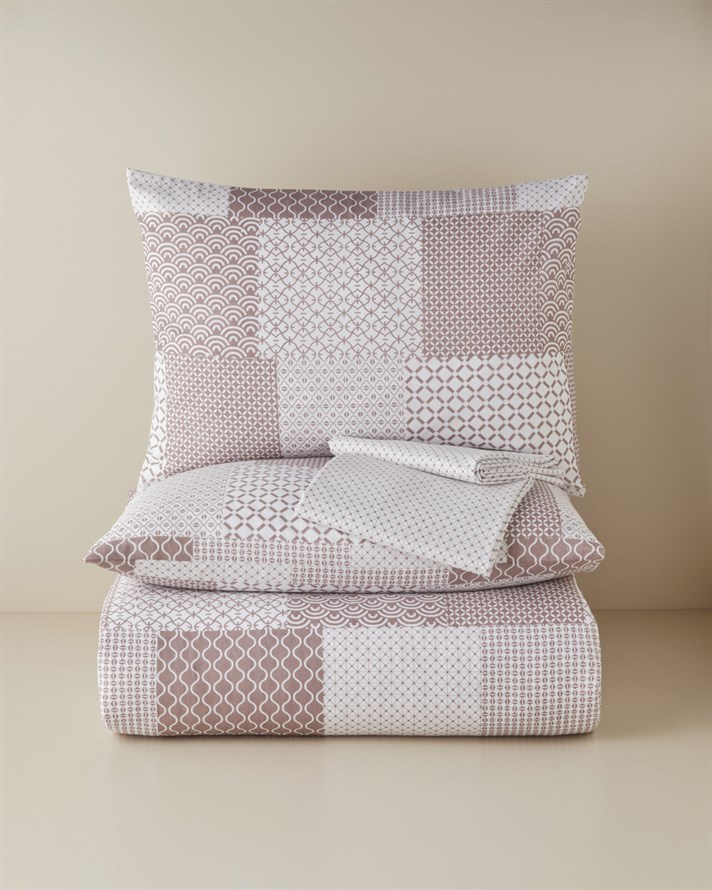 Chain Patch Kolay Ütülenir Çarşaflı Çift Kişilik Nevresim Takımı 200x220 cm Mürdüm