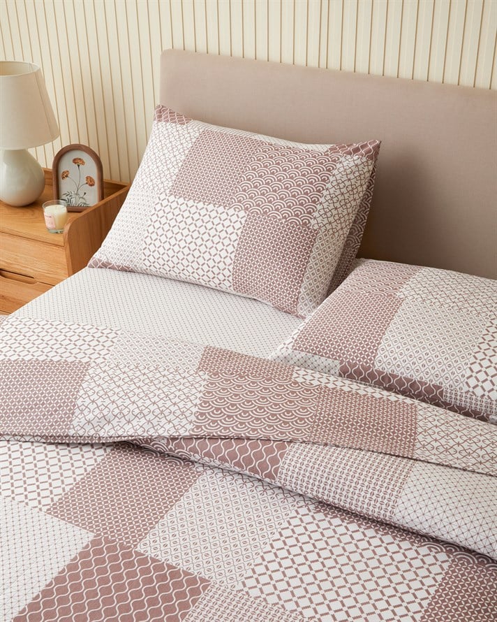 Chain Patch Kolay Ütülenir Çarşaflı Tek Kişilik Nevresim Takımı 160x220 cm Mürdüm