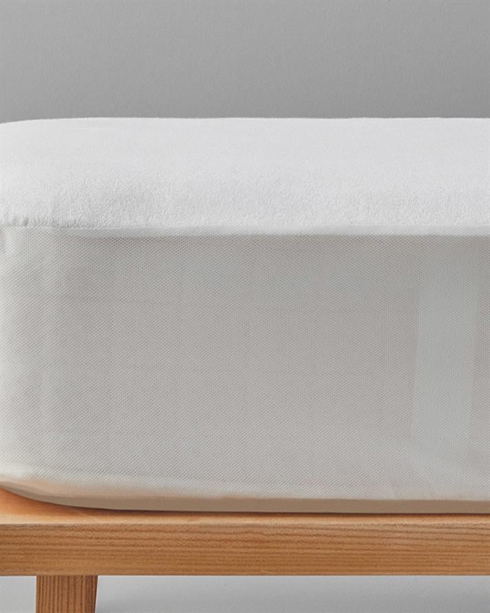Comfort Pamuklu Sıvı Geçirmez Tek Kişilik Yatak Koruyucu Alez 120x200 + 30 cm Beyaz