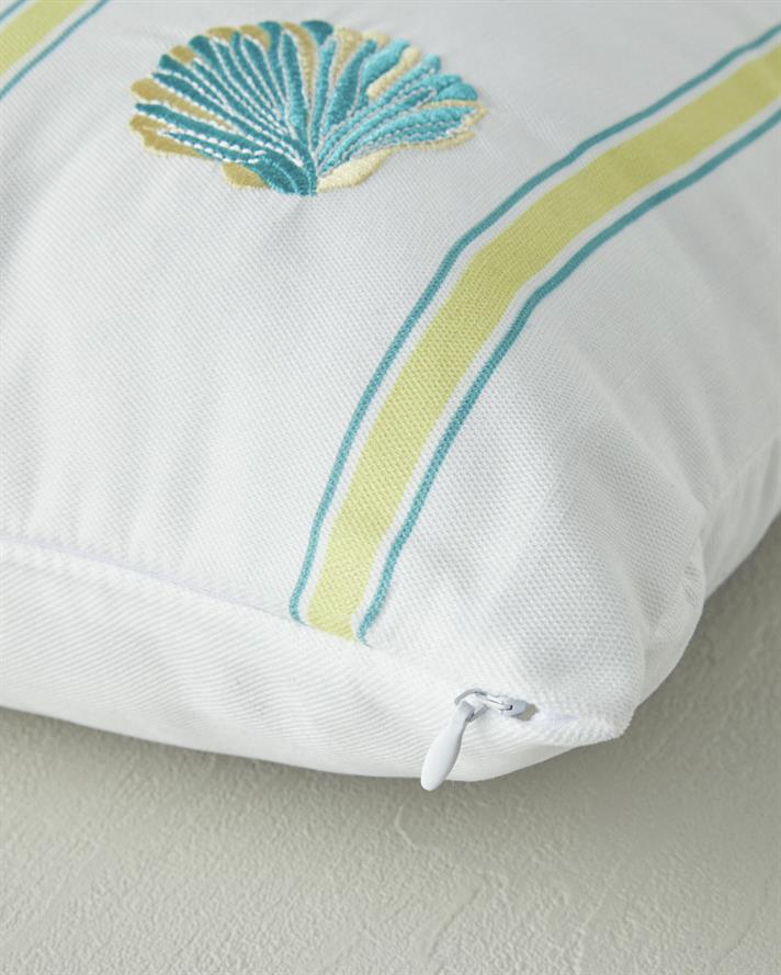 Corallium Nakışlı Kırlent Kılıfı Beyaz