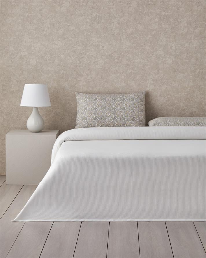 Daisy Harmony Soft Tek Kişilik Pike Takımı 150x220 cm Beyaz