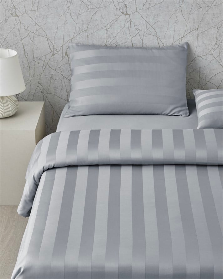 Deluxe Çizgili Pamuk Saten Çift Kişilik Çarşaflı Nevresim Takımı 200x220 cm Gri