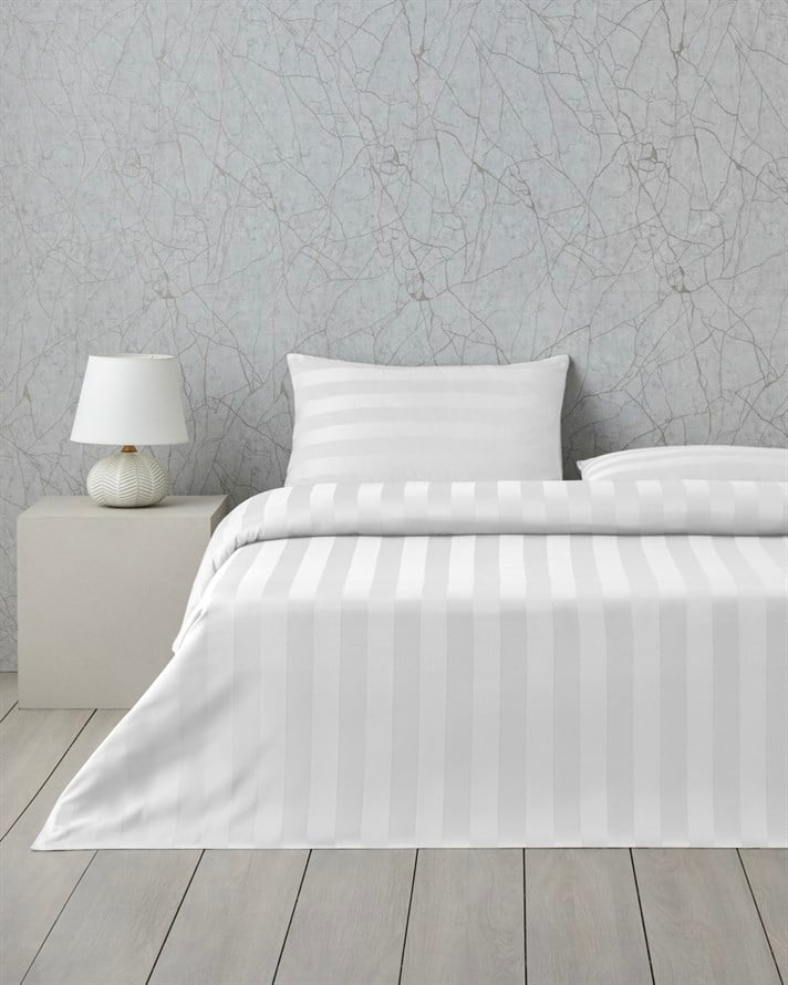 Deluxe Çizgili Pamuk Saten Çift Kişilik Çarşaflı Nevresim Takımı Beyaz