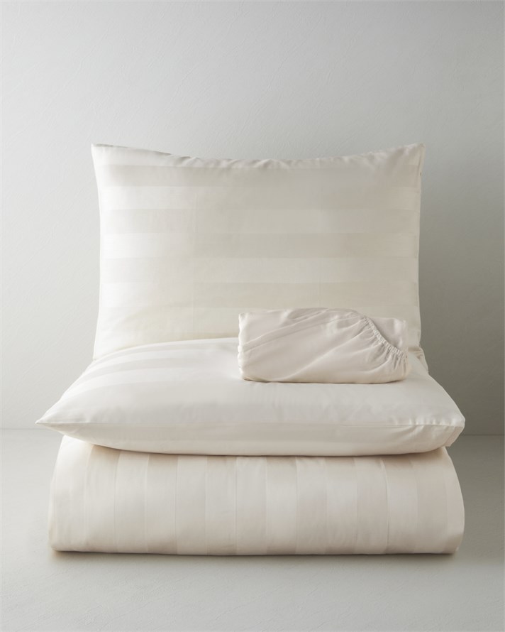 Deluxe Çizgili Pamuk Saten King Size Çarşaflı Nevresim Takımı 240x220 cm Fildişi