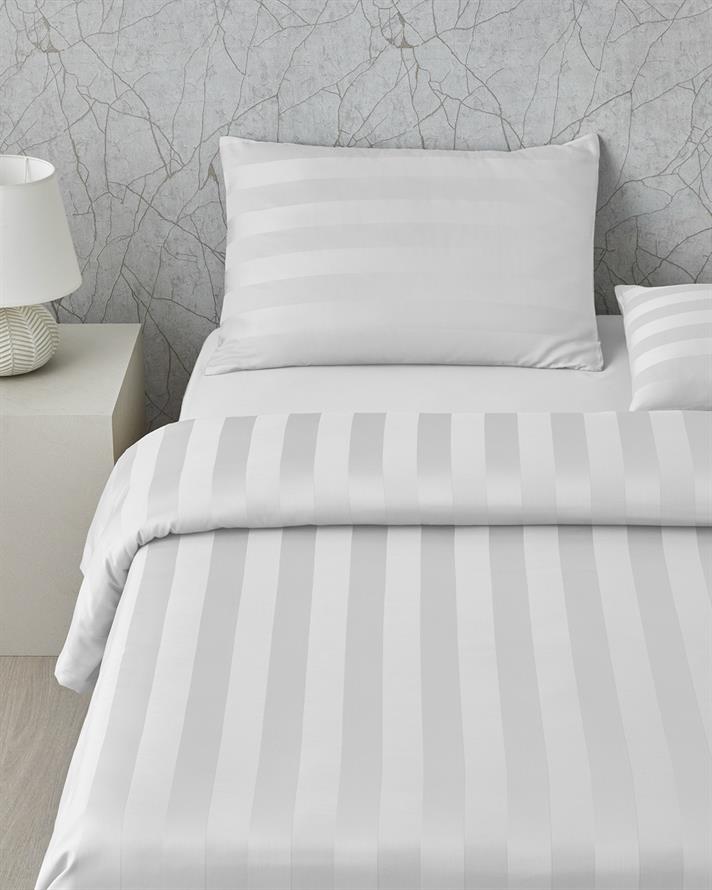 Deluxe Çizgili Pamuk Saten Super King Plus Çarşaflı Nevresim Takımı 260X240 cm Kırık Beyaz