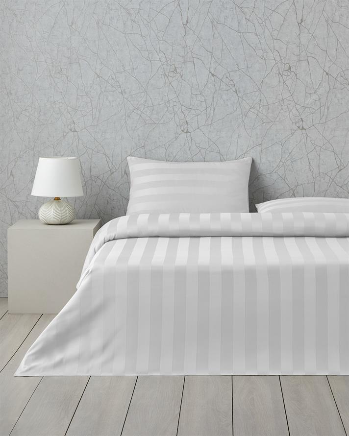 Deluxe Çizgili Pamuk Saten Super King Plus Çarşaflı Nevresim Takımı 260X240 cm Kırık Beyaz