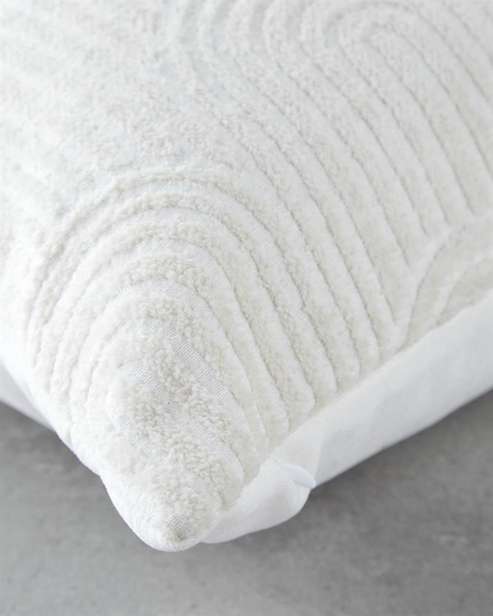 Deluxe Jakarlı Dekoratif Kırlent 35x55 cm Ekru