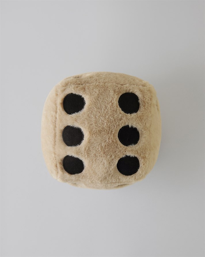 Dice Pelüş Dolgulu Kırlent 20x20 cm Açık Kahverengi