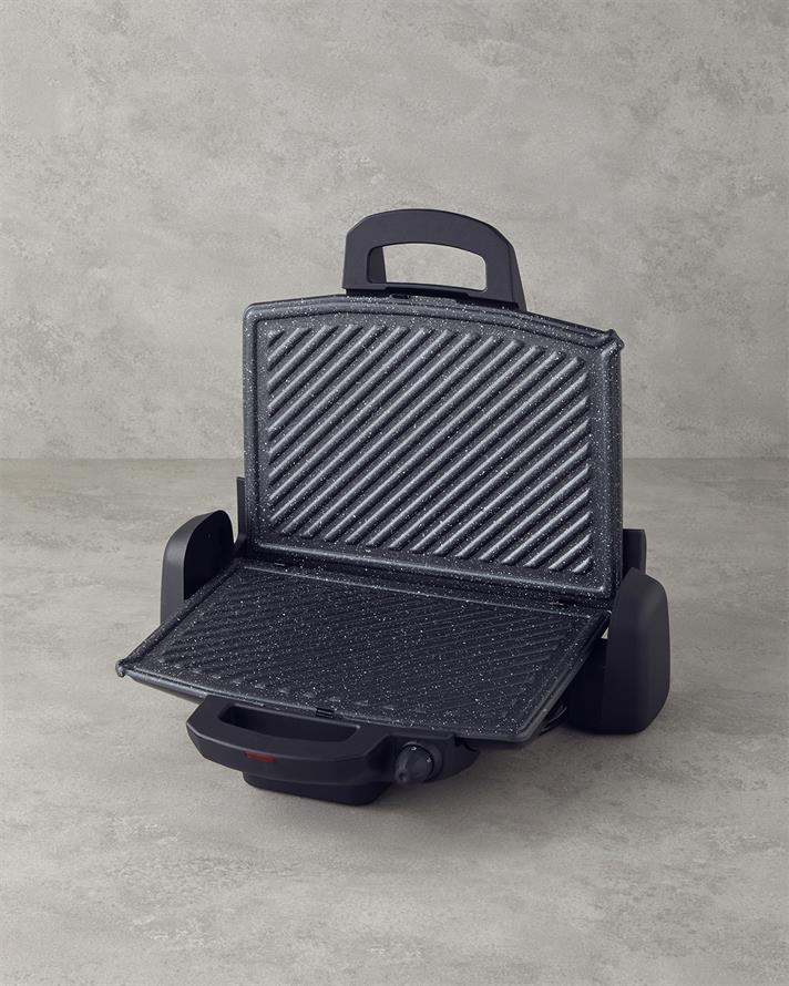 English Home TMK 5010 Çıkarılabilir Plakalı Tost Makinesi Siyah
