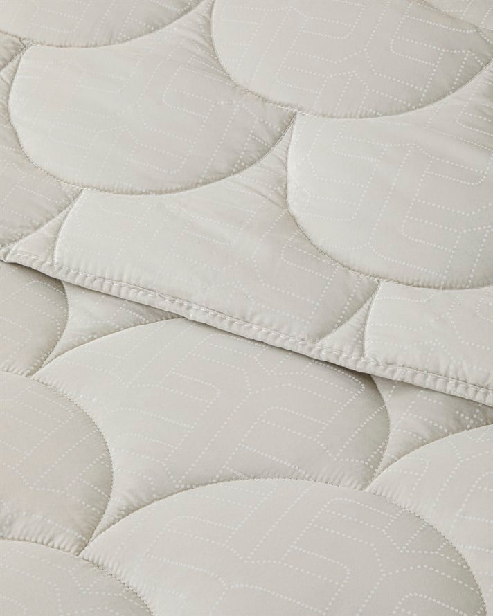 Fiesta Baskılı Mikrofiber Çift Kişilik Yorgan 195x215 cm Taş Rengi