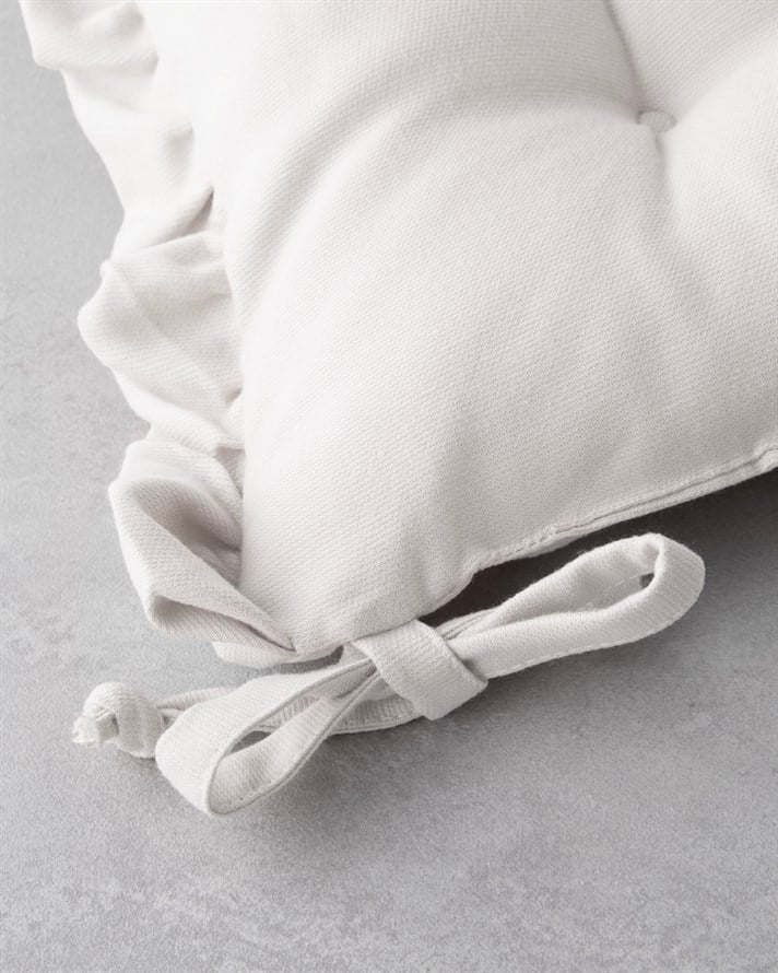 Fırfırlı Sandalye Minderi 40x40 cm Bej