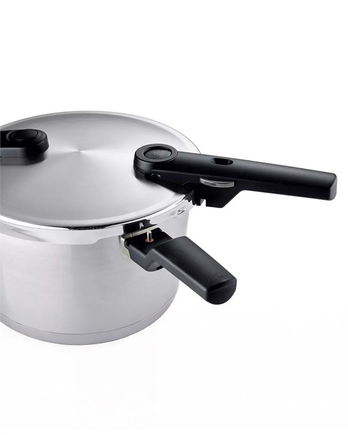 Fissler Vitaquick Glossy Düdüklü Tencere 6L Siyah