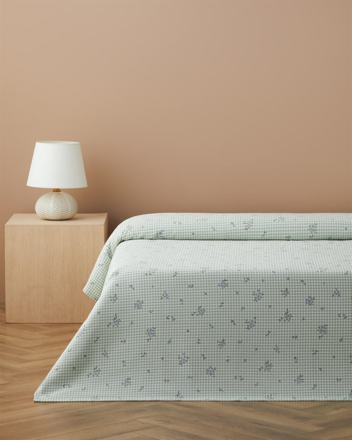 Floral Breeze Baskılı Pamuklu Çift Kişilik Pike 200x220 cm Yeşil