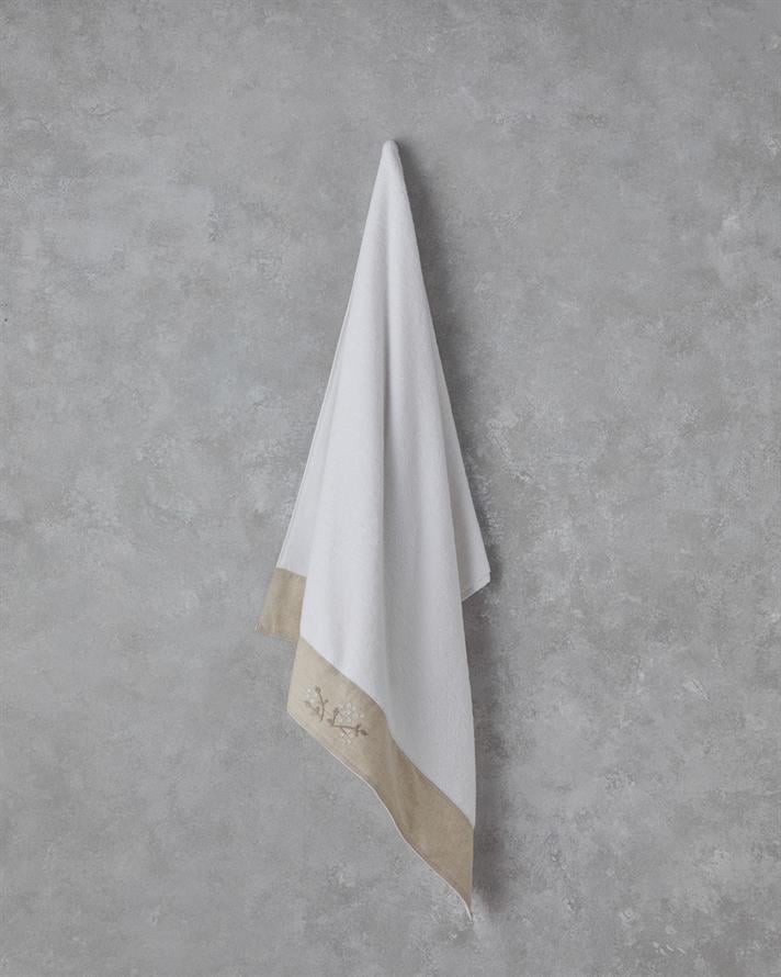 Flower Bud Pamuklu Nakışlı Banyo Havlusu 90x150 cm Beyaz