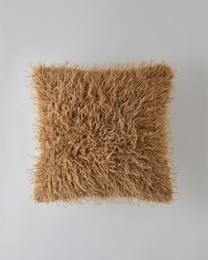 Fluffy Pelüş Kırlent Kılıfı 45x45 cm Açık Kahverengi
