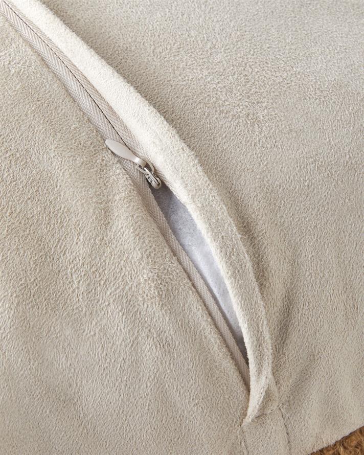 Fluffy Pelüş Kırlent Kılıfı 45x45 cm Bej