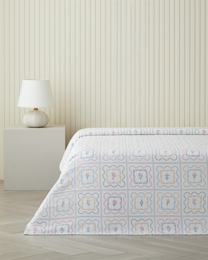 Gentle Florals Çift Kişilik Pike 200x220 cm Yeşil