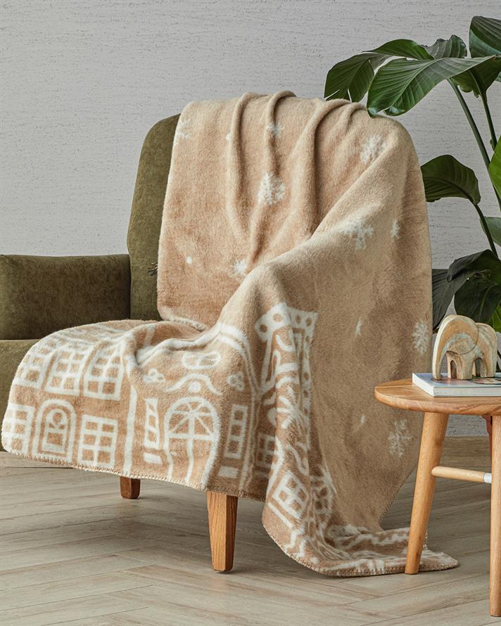 Gingerbread cottage Akrilik Pamuklu Tv Battaniye 130x170 cm Bej