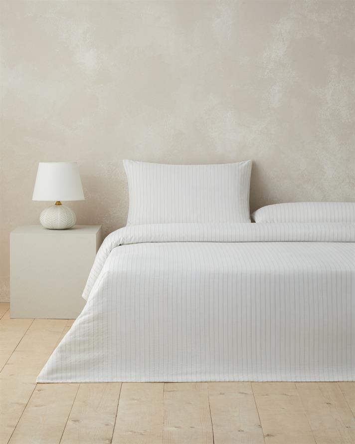 Glossline İpliği Boyalı Çift Kişilik Nevresim Takımı 200x220 cm Gold