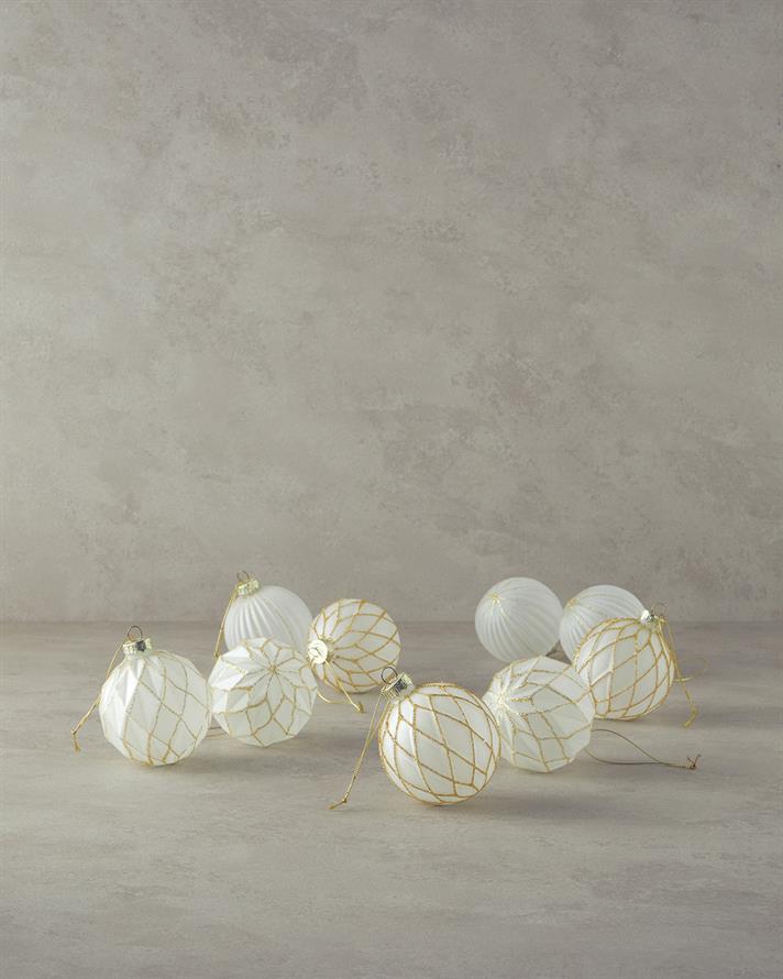 Gold Striped 9lu Yılbaşı Ağaç Süsü Beyaz-Gold