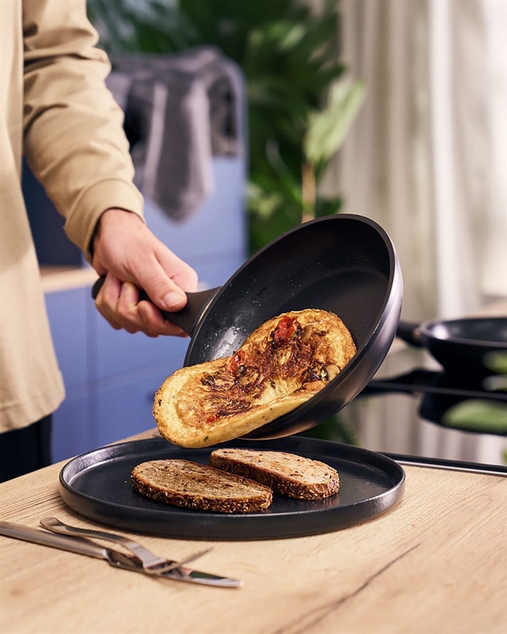 Henckels by Zwilling Breeze Ceramic Tava 24 cm Siyah
