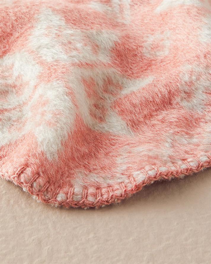 Joyful World Akrilik Tv Battaniyesi Pembe