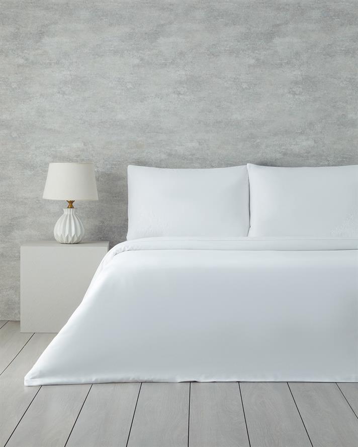 Laurel Pamuk Saten Nakışlı Çift Kişilik Nevresim Takımı 200x220 cm Beyaz