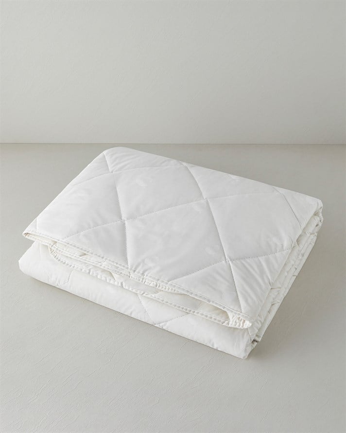 Layna Yıkanabilir Yün Çift Kişilik Yorgan 195x215 cm Krem