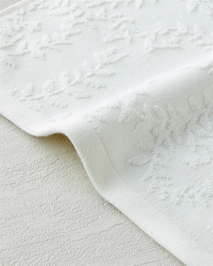 Leafy Touch Pamuk Jakarlı El Havlusu 30x40 cm Ekru