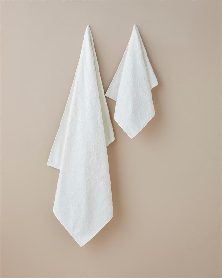 Leafy Touch %100 Pamuk Jakarlı Yüz Havlusu 50x90 cm Ekru