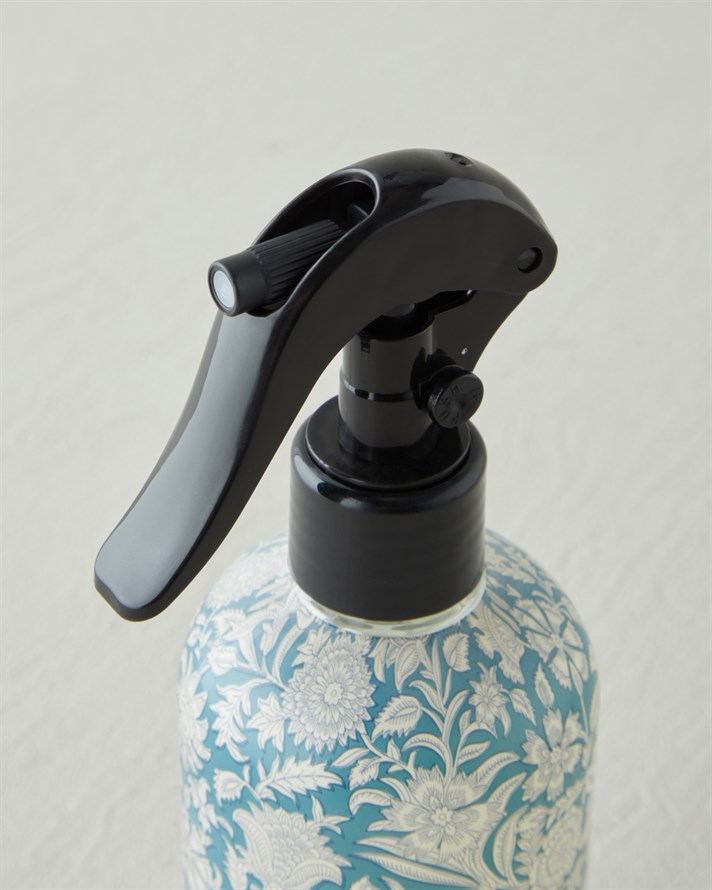 Lily & Pineapple Oda Spreyi 300 ml Mavi