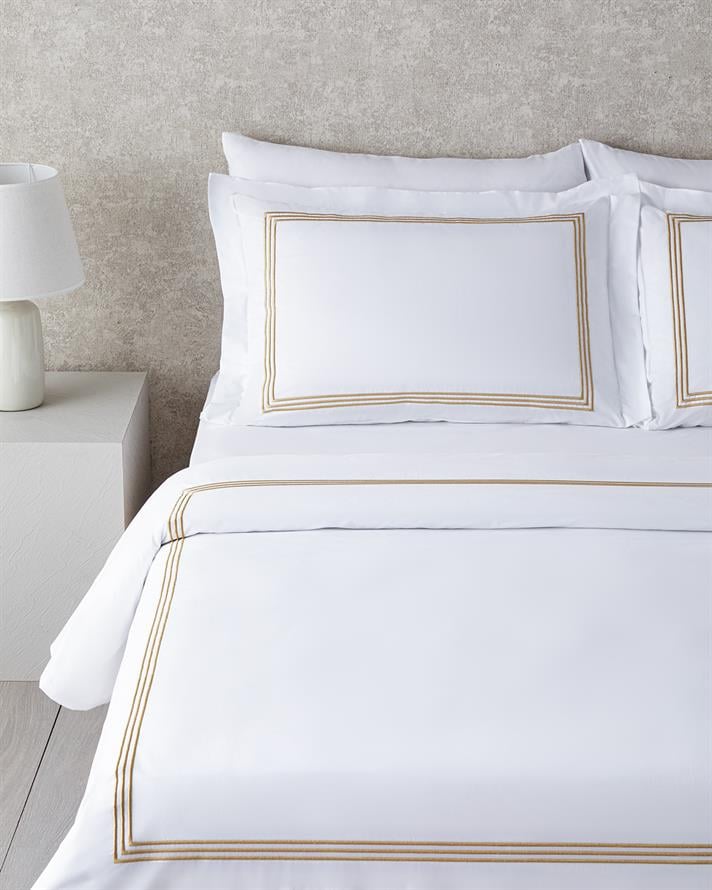 Modern Frame Nakışlı Perkal Super King Plus Çarşaflı Nevresim Takımı 260X240 cm Gold