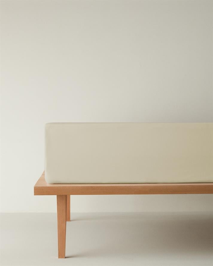 Novella Premium Pamuklu Çift Kişilik Lastikli Çarşaf 160x200 cm Krem