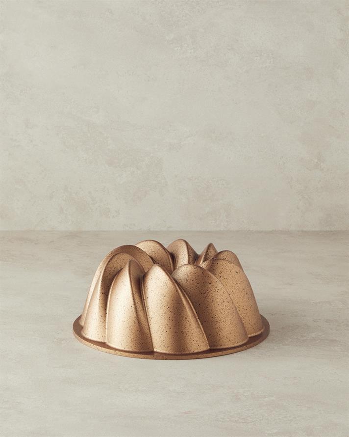 Patisserie Nera Döküm Kek Kalıbı 25 cm Gold