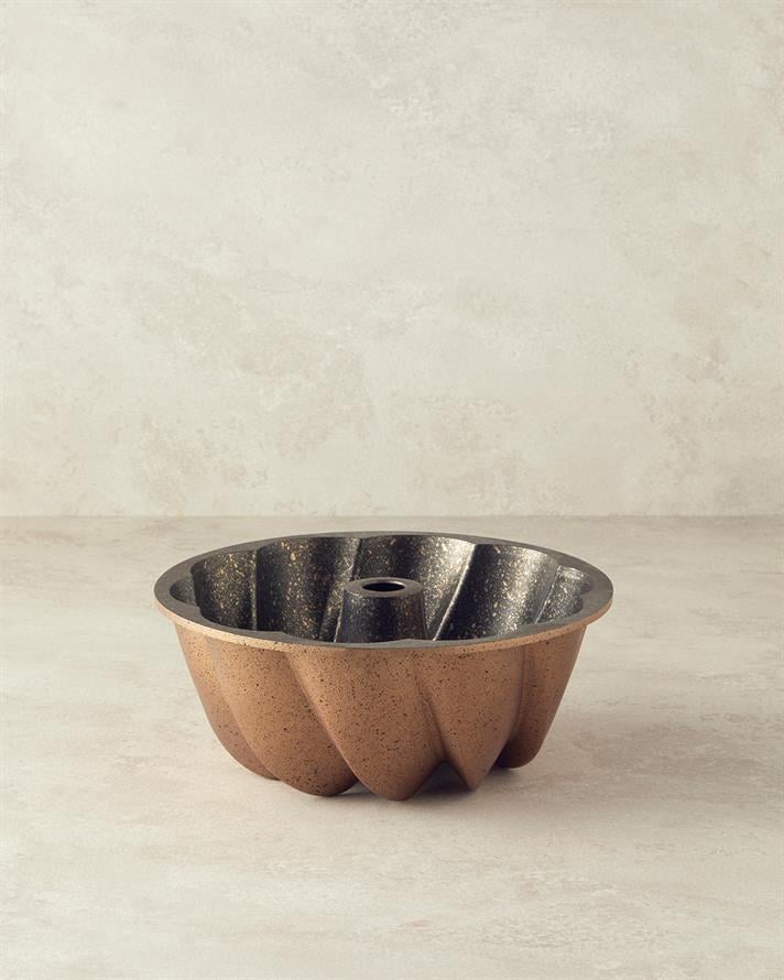 Patisserie Nera Döküm Kek Kalıbı 25 cm Gold