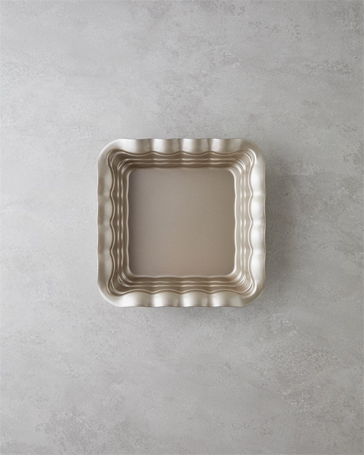 Patisserie Prince Karbon Çelik Kare Fırın Kabı 25x25 cm Şampanya